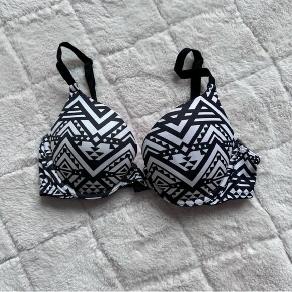 Victoria’s Secret PINK | Black & White Aztec Push-up Bra | Size 34B - Picture 3 of 10